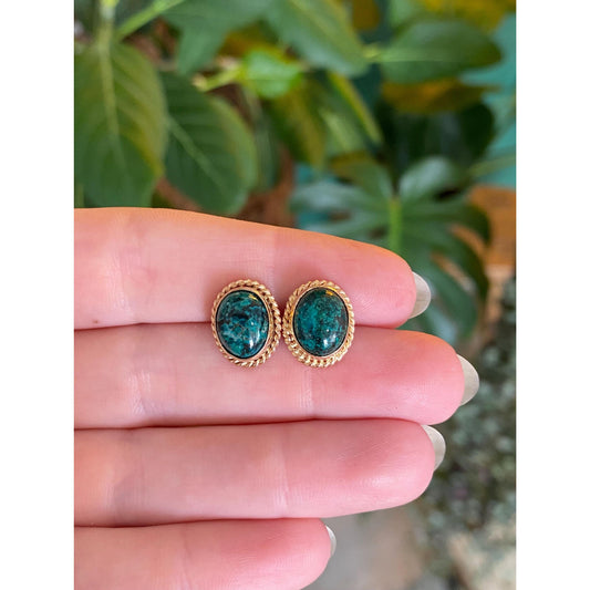 Vintage Solid 14k Yellow Gold Eilet Stone Cabochon Stud Earrings