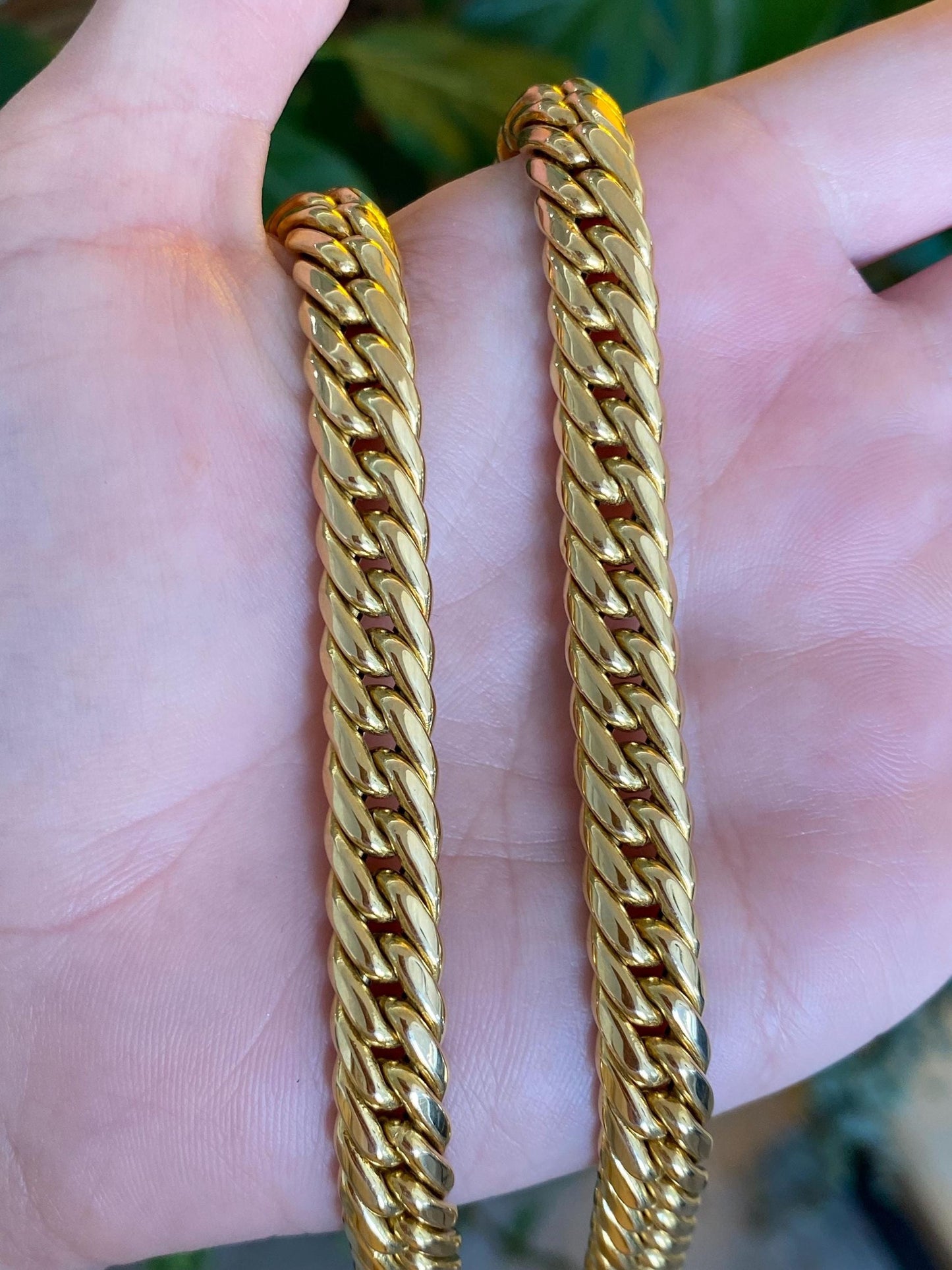 Vintage 18k Yellow Gold Chunky Curb Chain Necklace - 16 inches