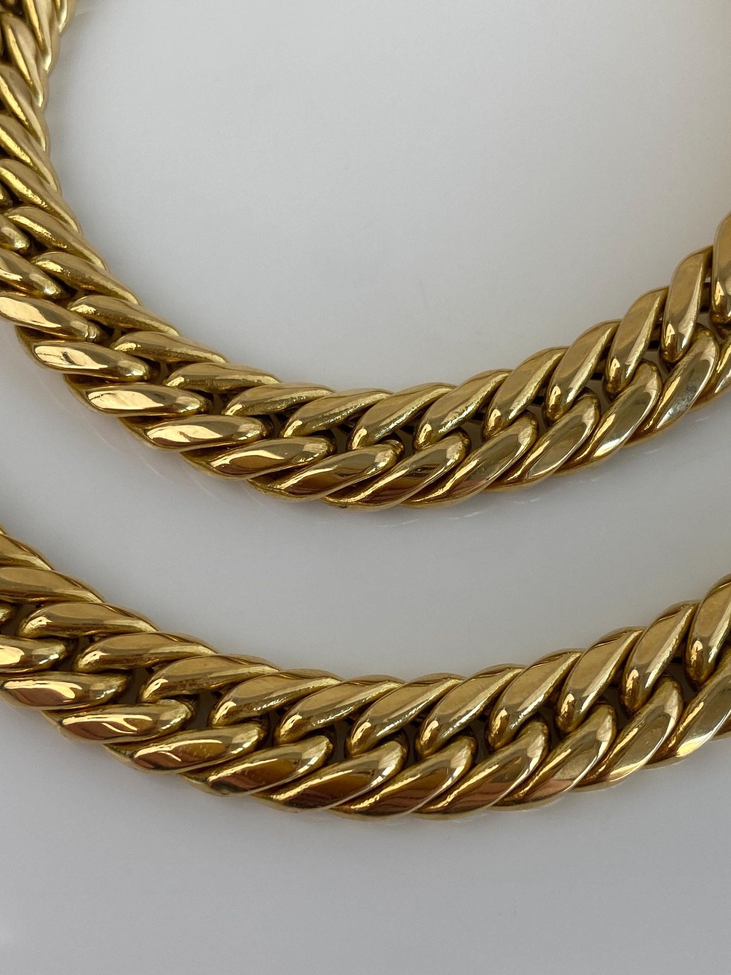 Vintage 18k Yellow Gold Chunky Curb Chain Necklace - 16 inches