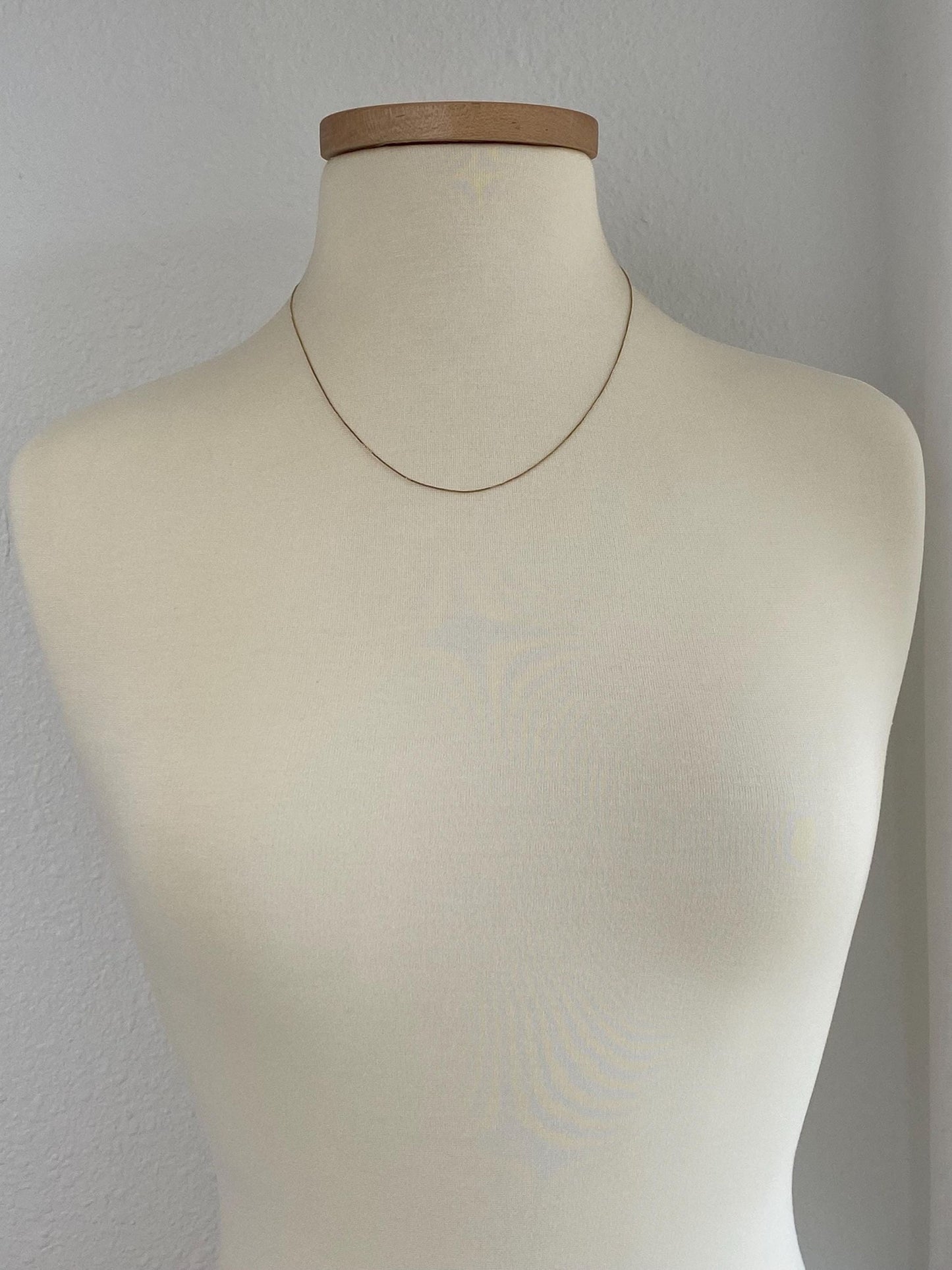Vintage Solid 14k Yellow Gold Dainty Box Chain Necklace - 19.75 inches