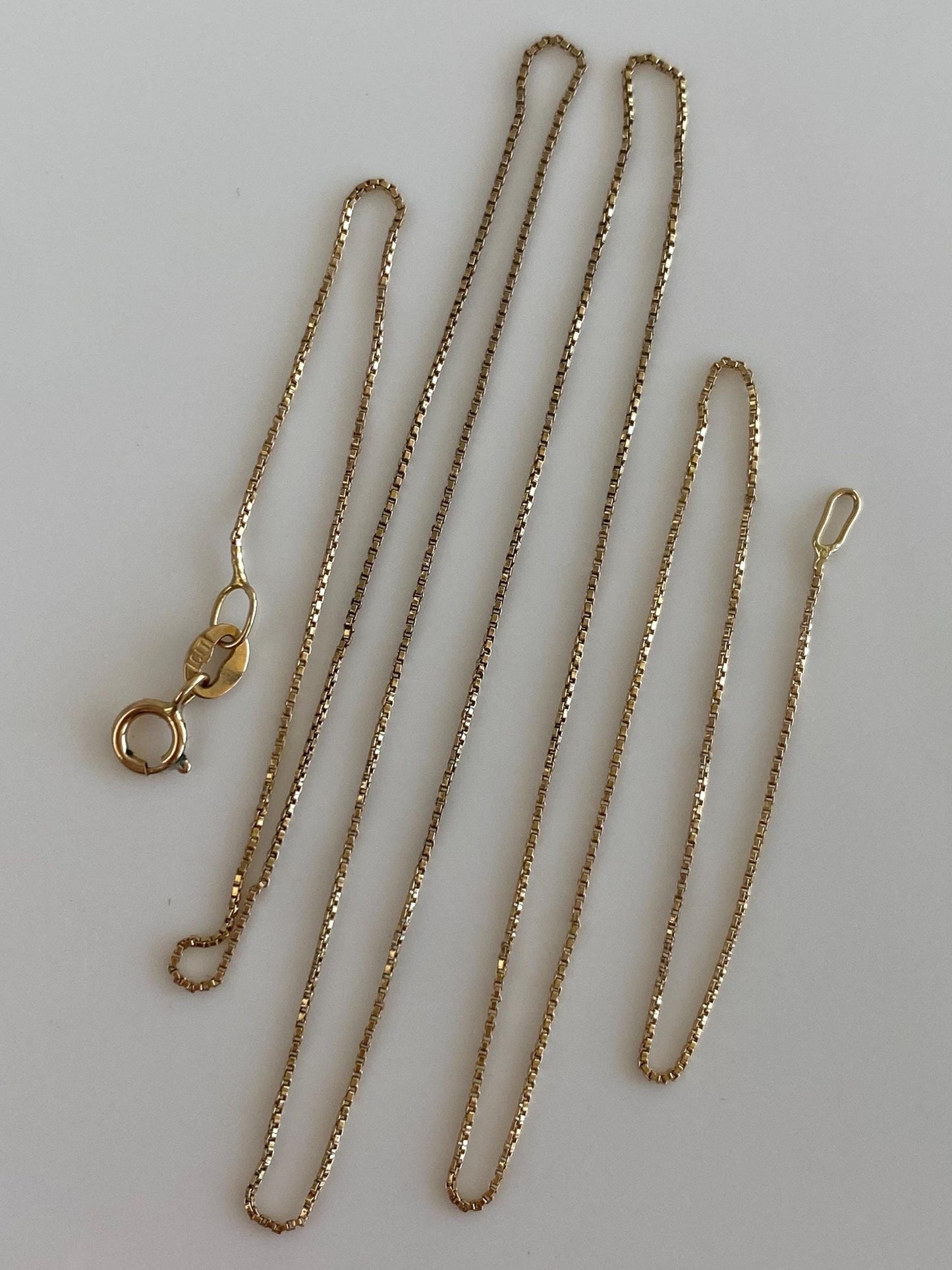 Vintage Solid 14k Yellow Gold Dainty Box Chain Necklace - 19.75 inches