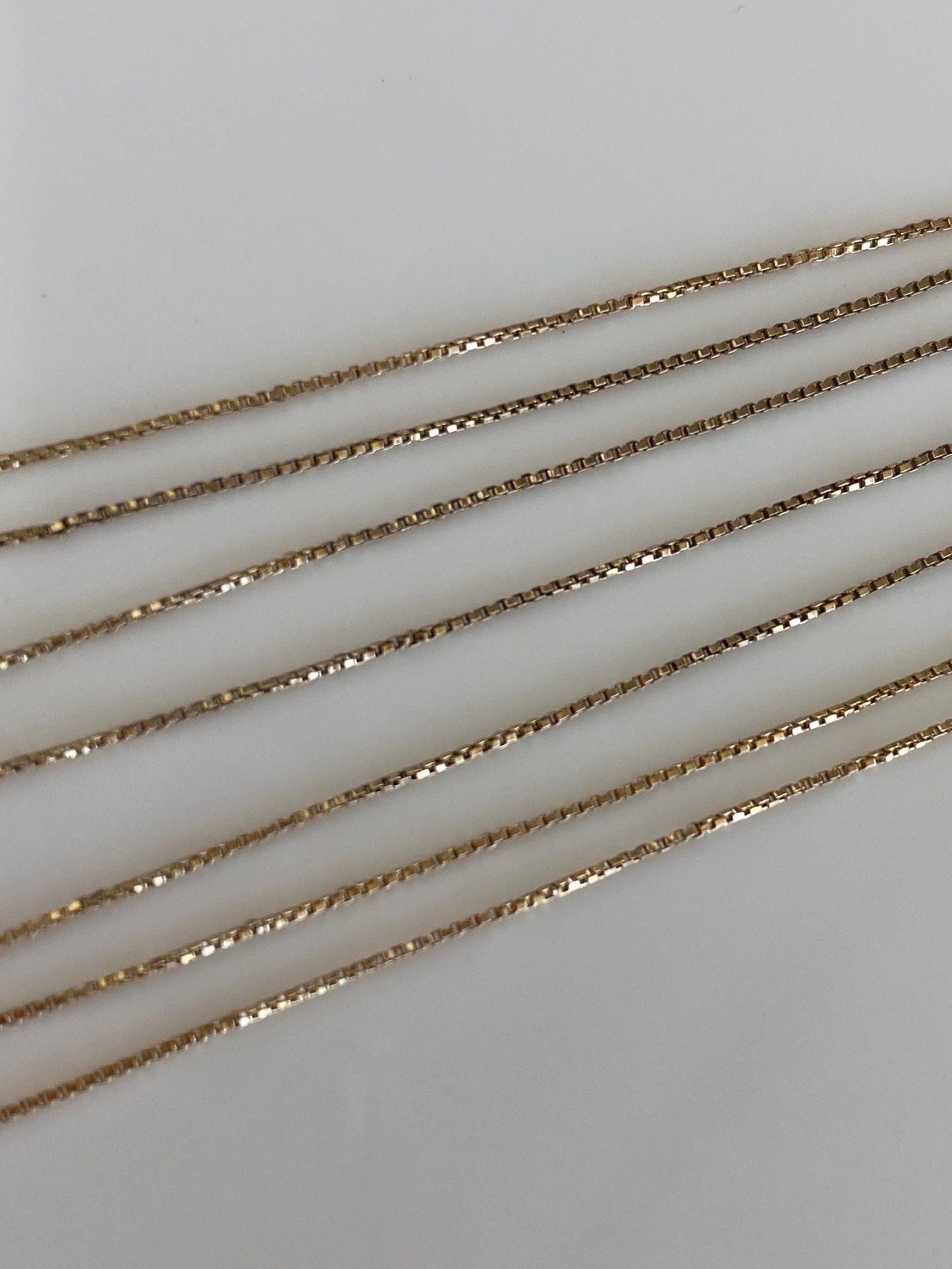 Vintage Solid 14k Yellow Gold Dainty Box Chain Necklace - 19.75 inches
