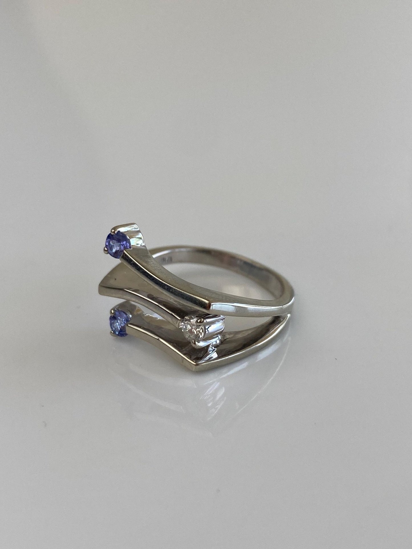 Solid 14k White Gold Diamond Tanzanite Ring - Size 5.5