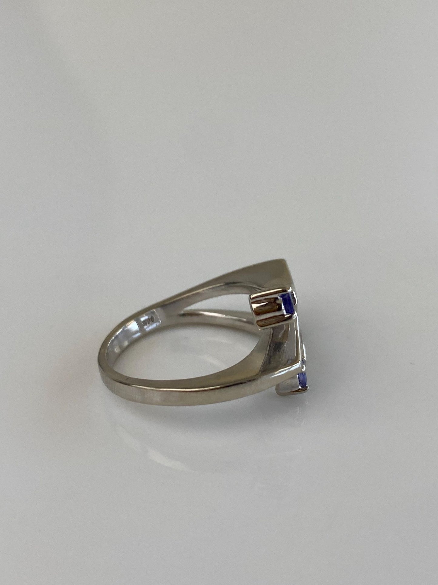 Solid 14k White Gold Diamond Tanzanite Ring - Size 5.5