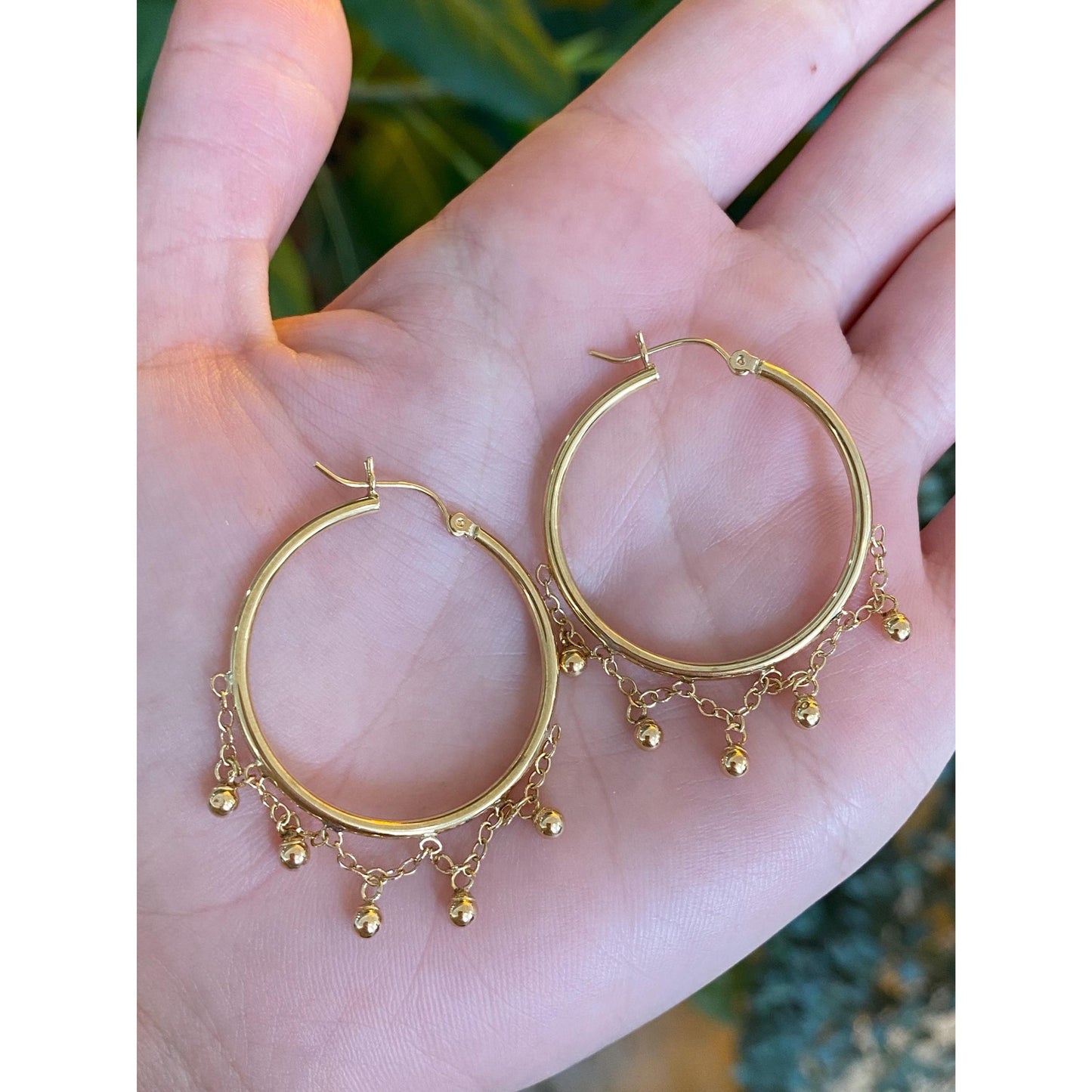 Vintage 18k Yellow Gold Cable Chain Fringe Ball Hoop Earrings