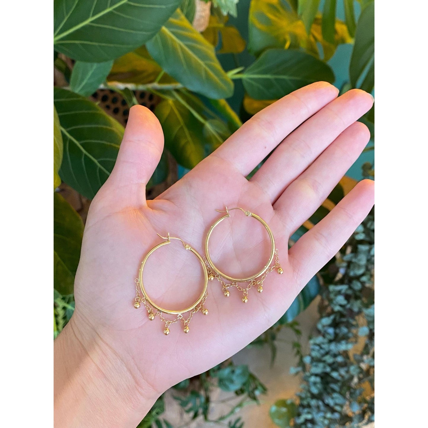 Vintage 18k Yellow Gold Cable Chain Fringe Ball Hoop Earrings