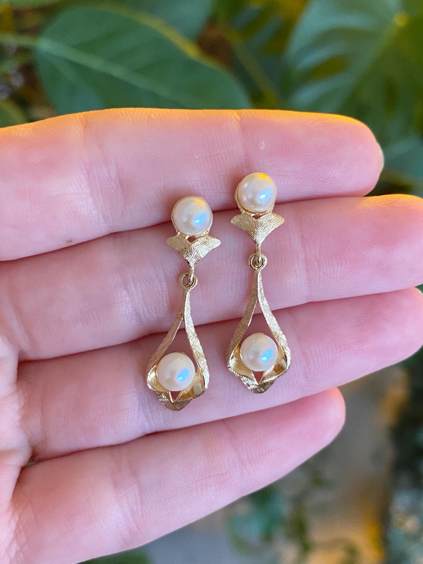 Vintage Solid 14k Yellow Gold Pearl Dangle Stud Earrings