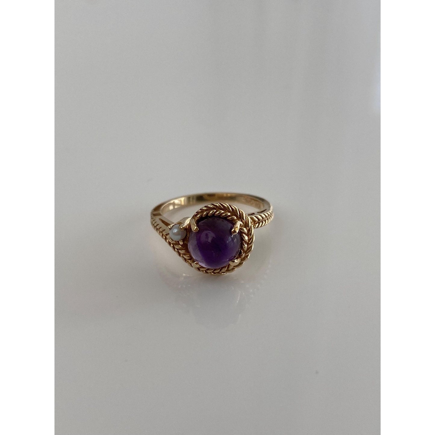 Solid 10k Yellow Gold Amethyst Seed Pearl Rope Ring - Size 6.25