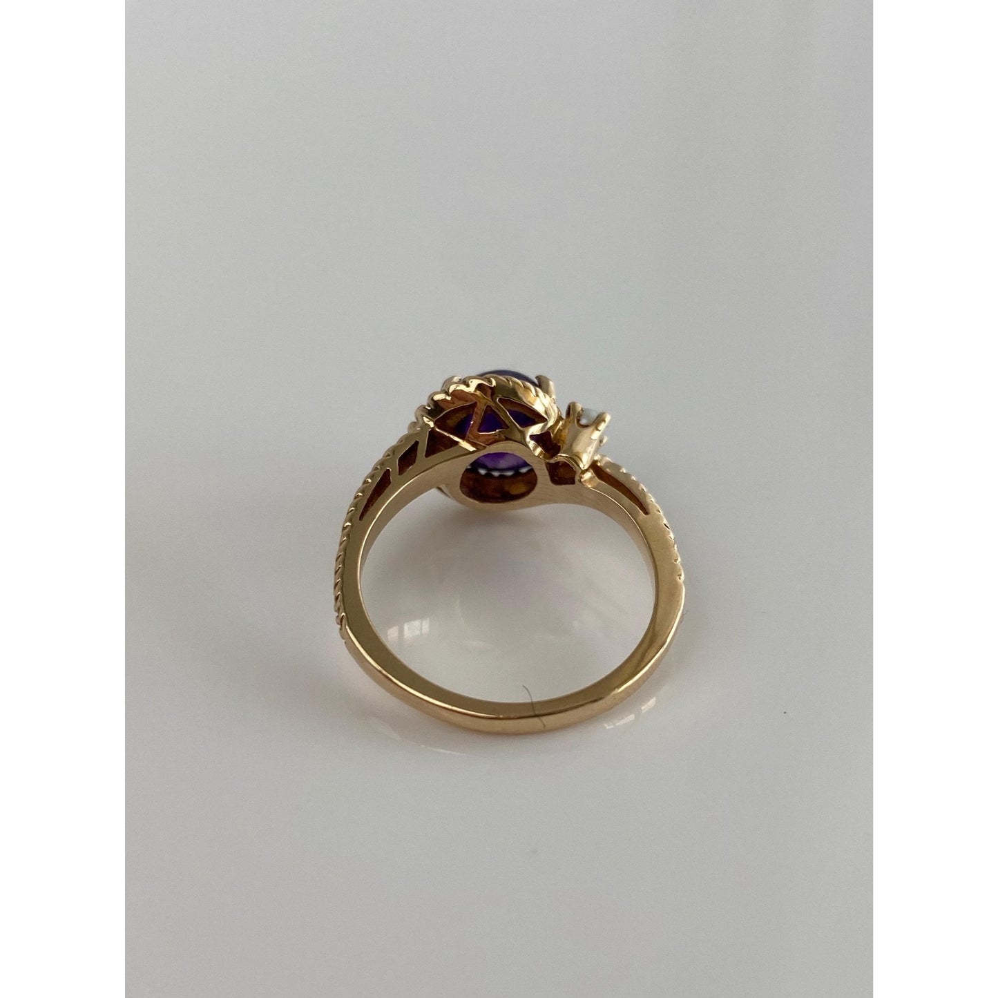 Solid 10k Yellow Gold Amethyst Seed Pearl Rope Ring - Size 6.25