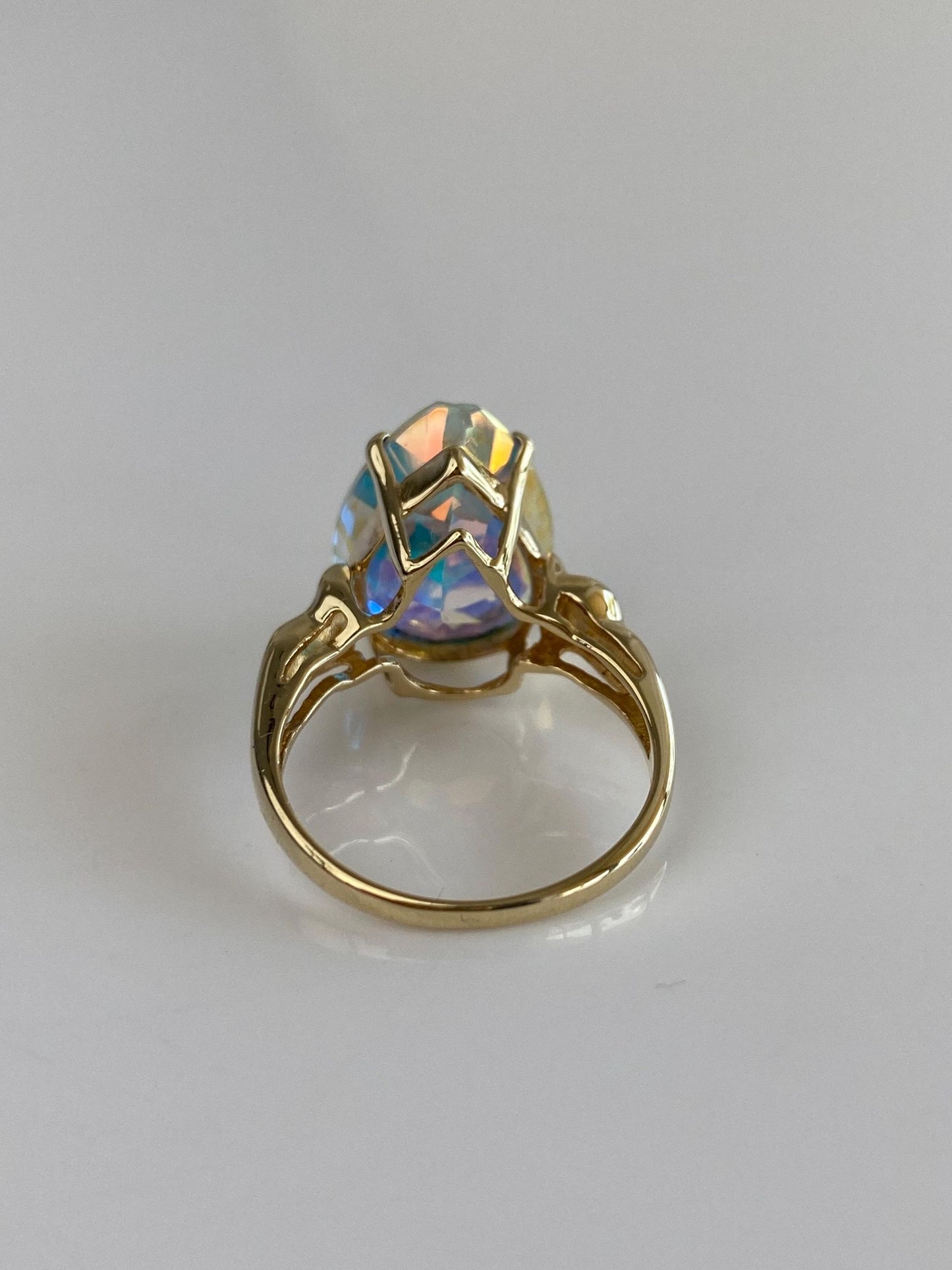 Vintage Solid 14k Yellow Gold Teardrop Rose Cut Aura Quartz Ring - Size 6.75
