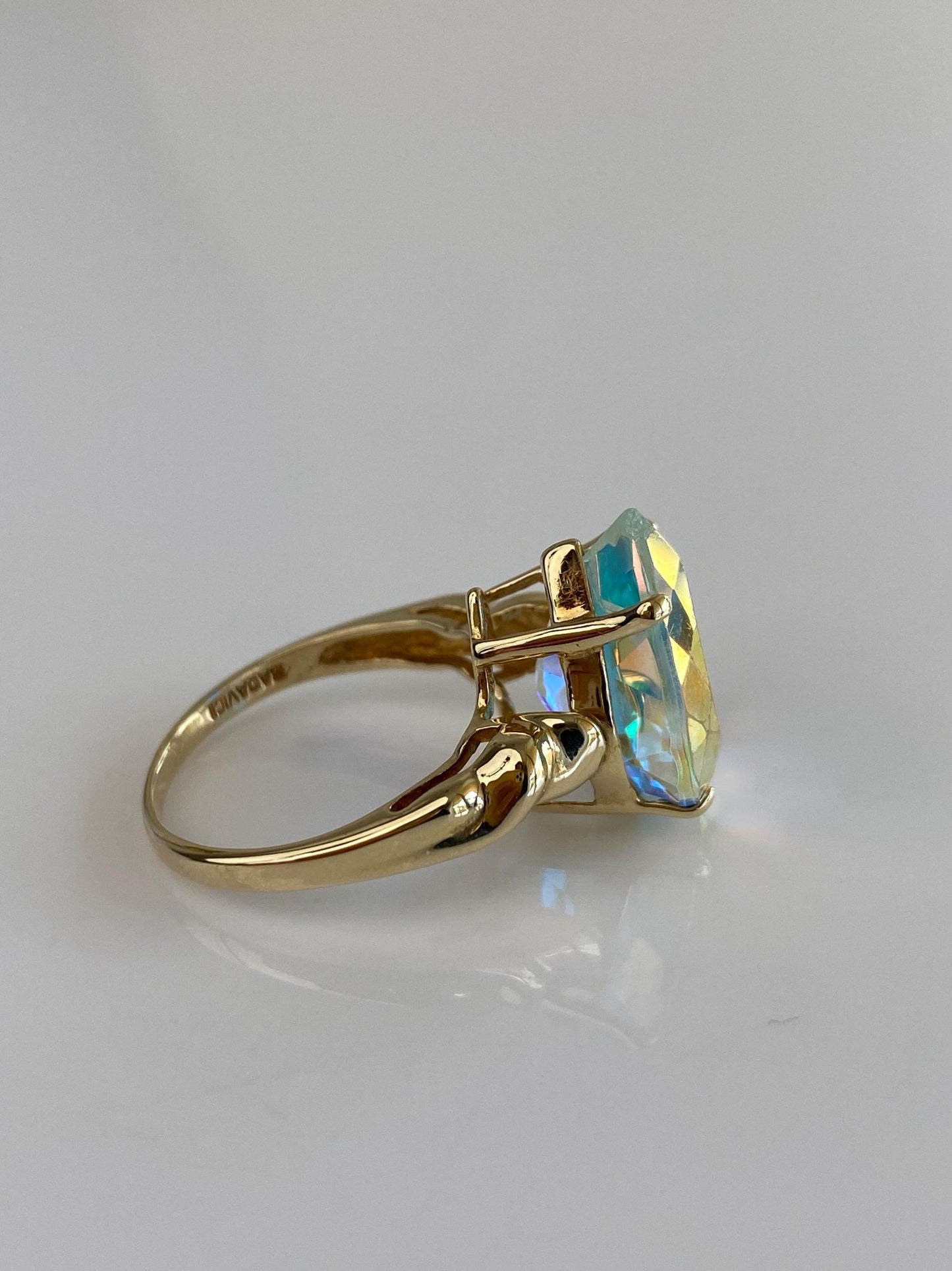 Vintage Solid 14k Yellow Gold Teardrop Rose Cut Aura Quartz Ring - Size 6.75