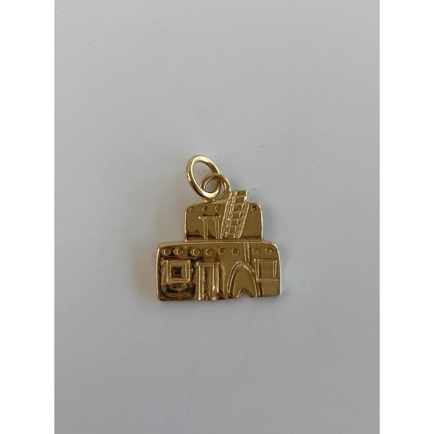 Vintage Solid 14k Yellow Gold Adobe House Charm