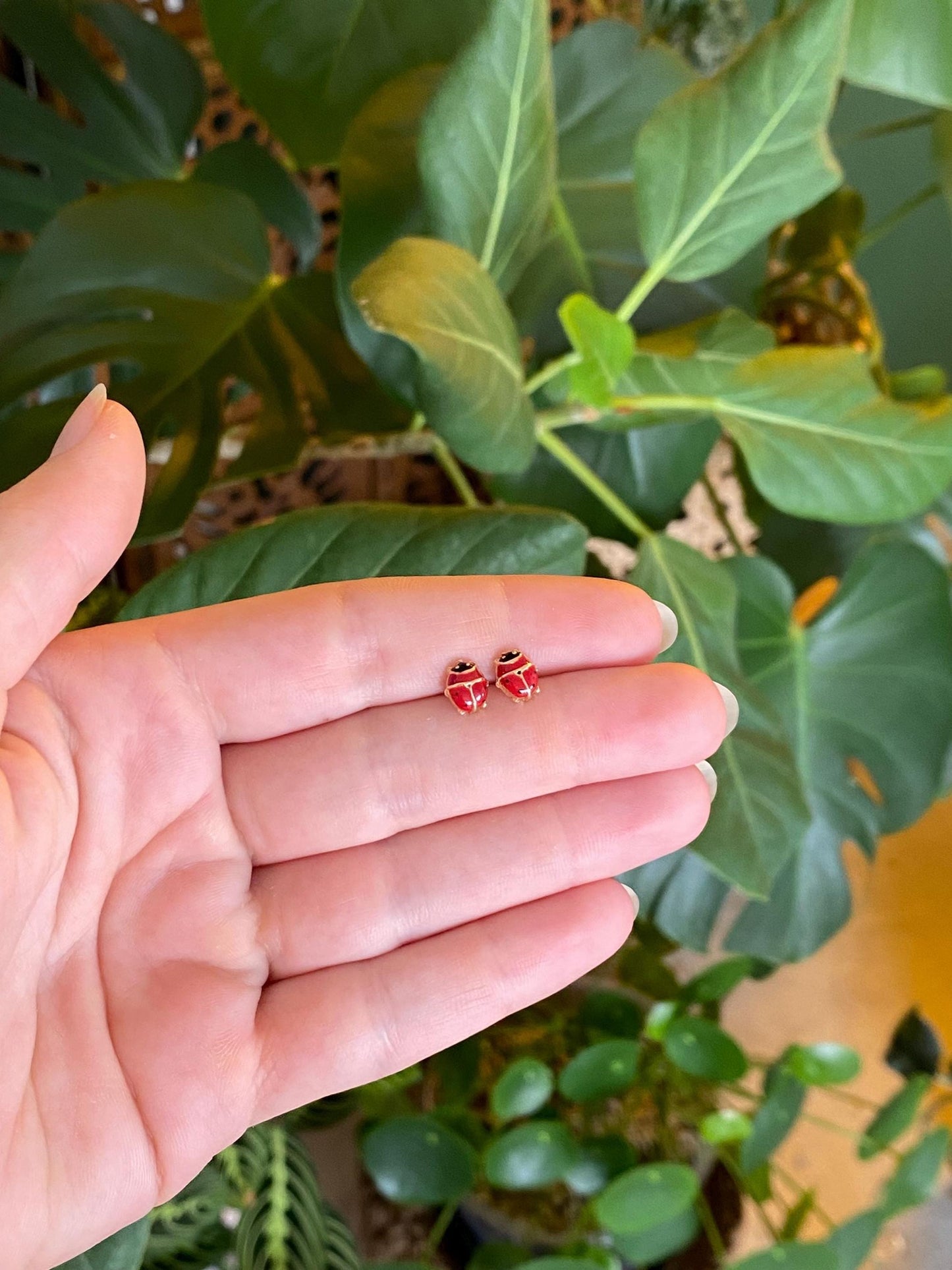 Vintage 14k Yellow Gold Enamel Ladybug Stud Earrings