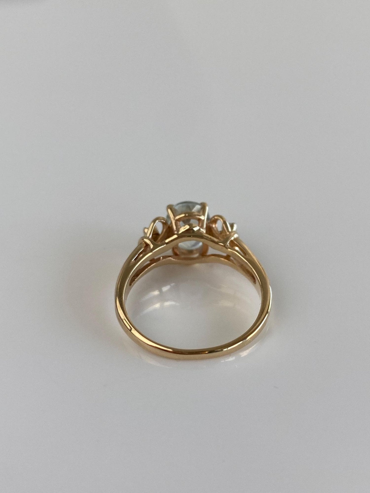 Vintage Solid 14k Yellow Gold Diamonds Aquamarine Ring - Size 5.5