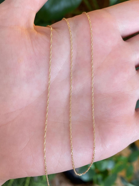 Vintage Solid 14k Yellow Gold Dainty Chain Necklace - 17.75 inches