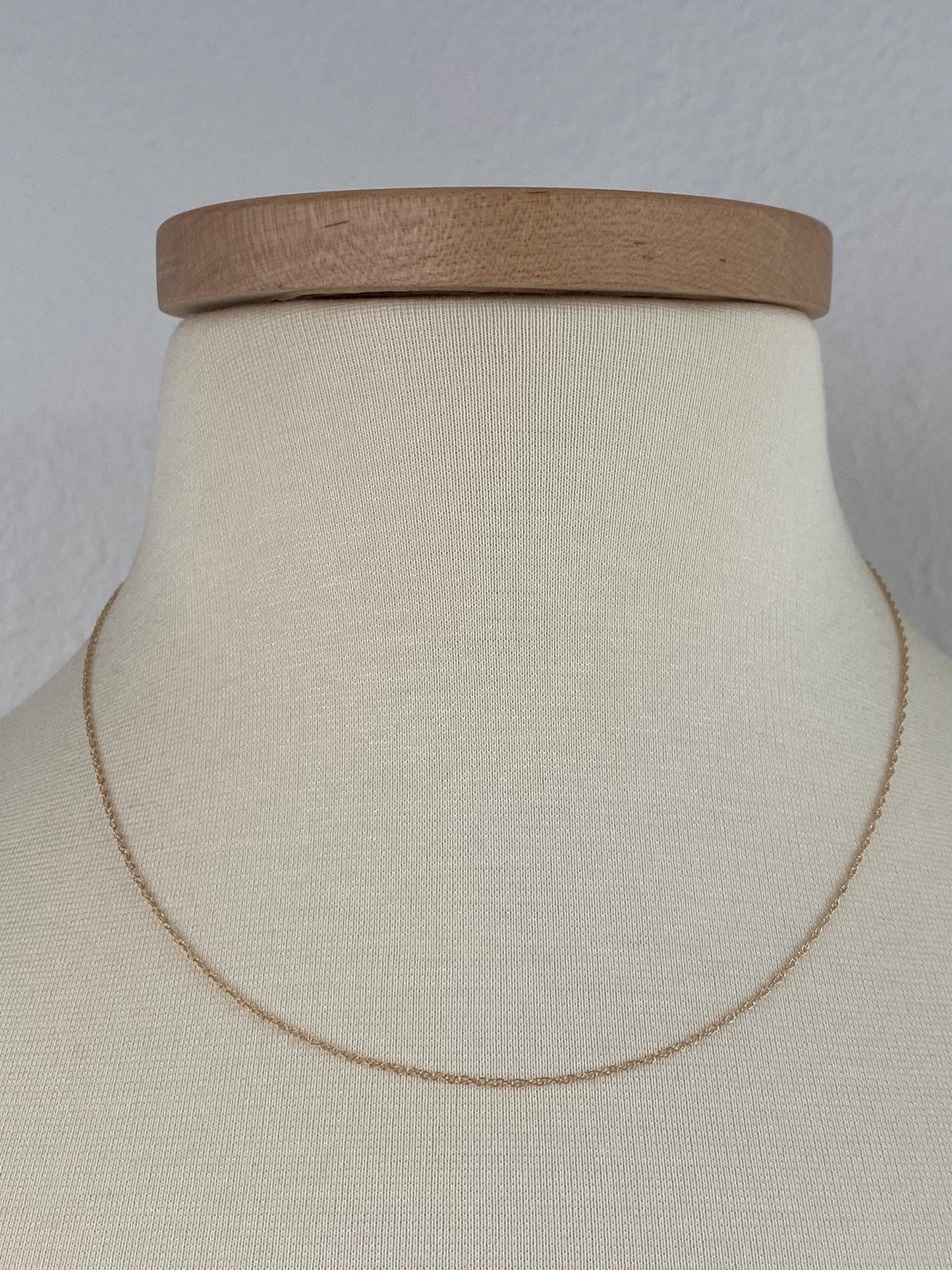 Vintage Solid 14k Yellow Gold Dainty Chain Necklace - 17.75 inches