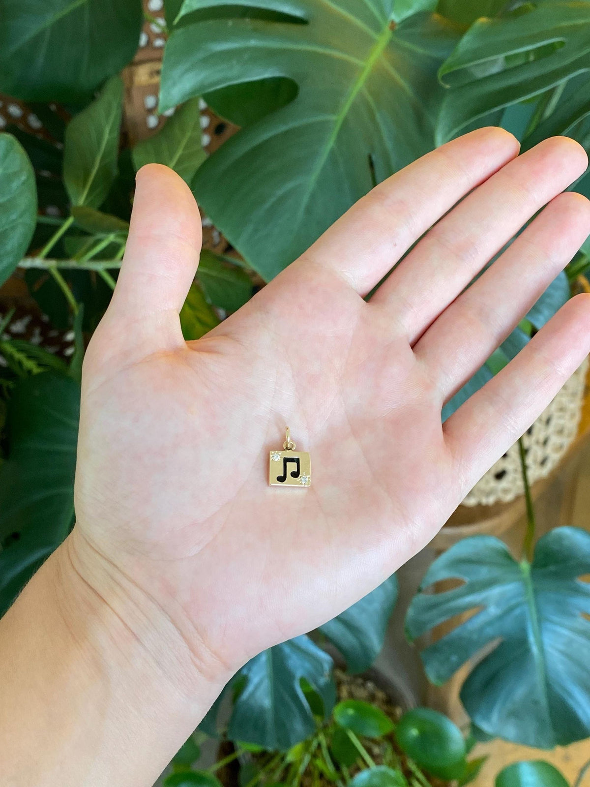 Vintage Solid 14k Yellow Gold Star Set Diamonds Enamel Music Symbol Charm