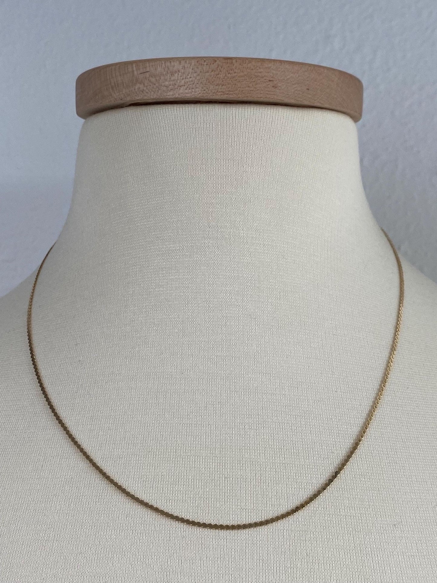 Vintage Solid 14k Yellow Gold Serpentine Chain Necklace - 20 inches