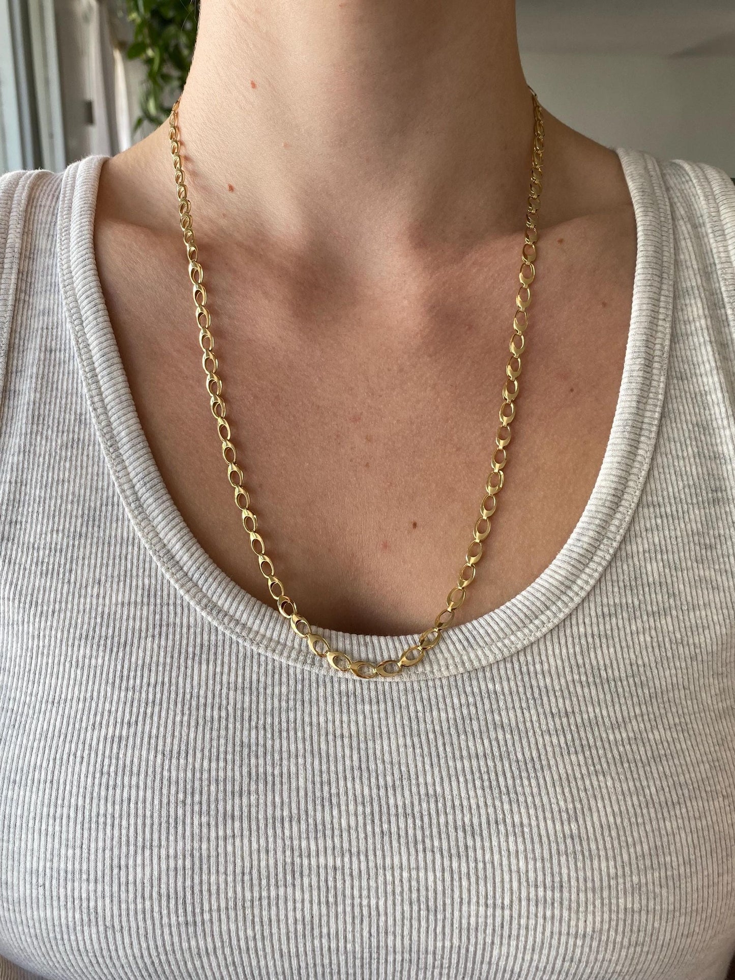 Vintage Solid 18k Yellow Gold Oval Link Chain Necklace - 23.5 inches