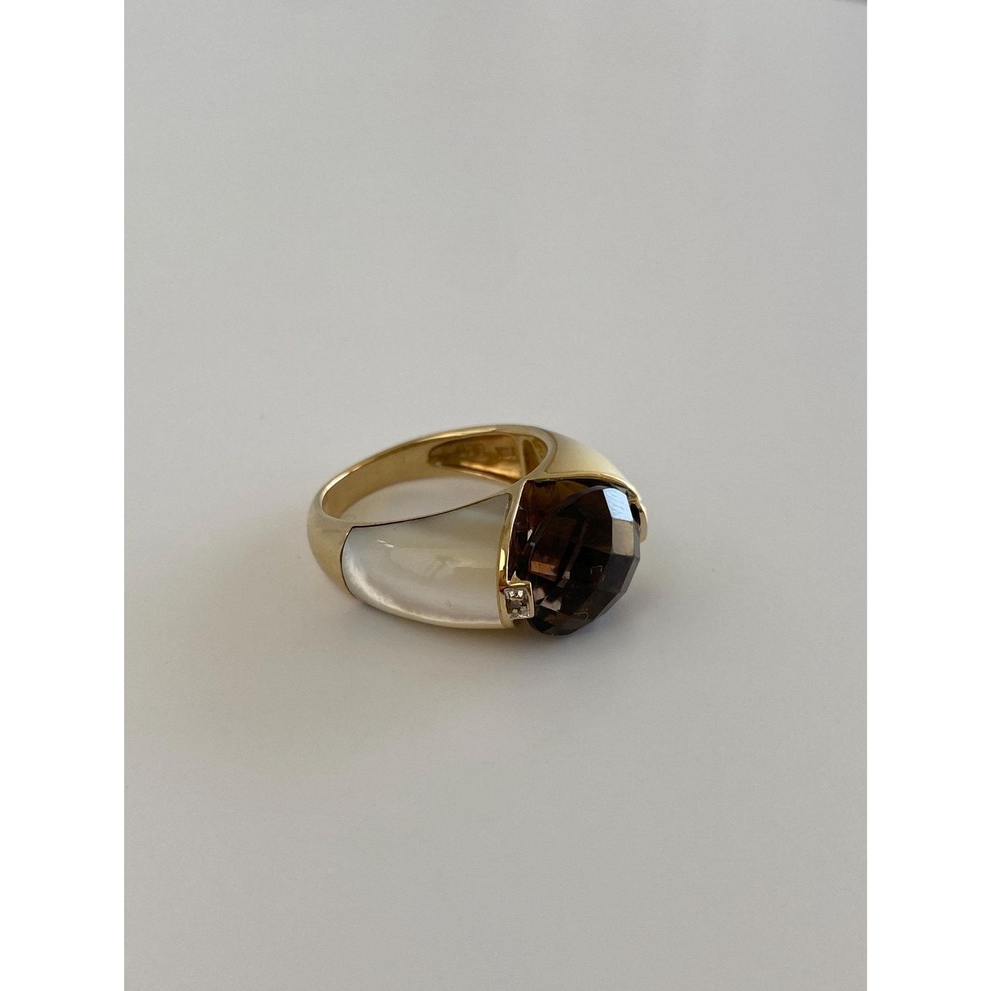 Vintage Solid 14k Yellow Gold Diamond Smokey Quartz Mother of Pearl Ring - Size 6.75