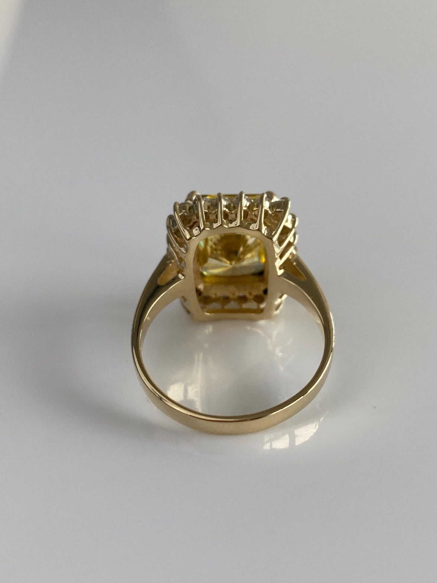 Vintage Solid 14k Yellow Gold Yellow & Clear Cubic Zirconia Cocktail Ring - Size 8.75