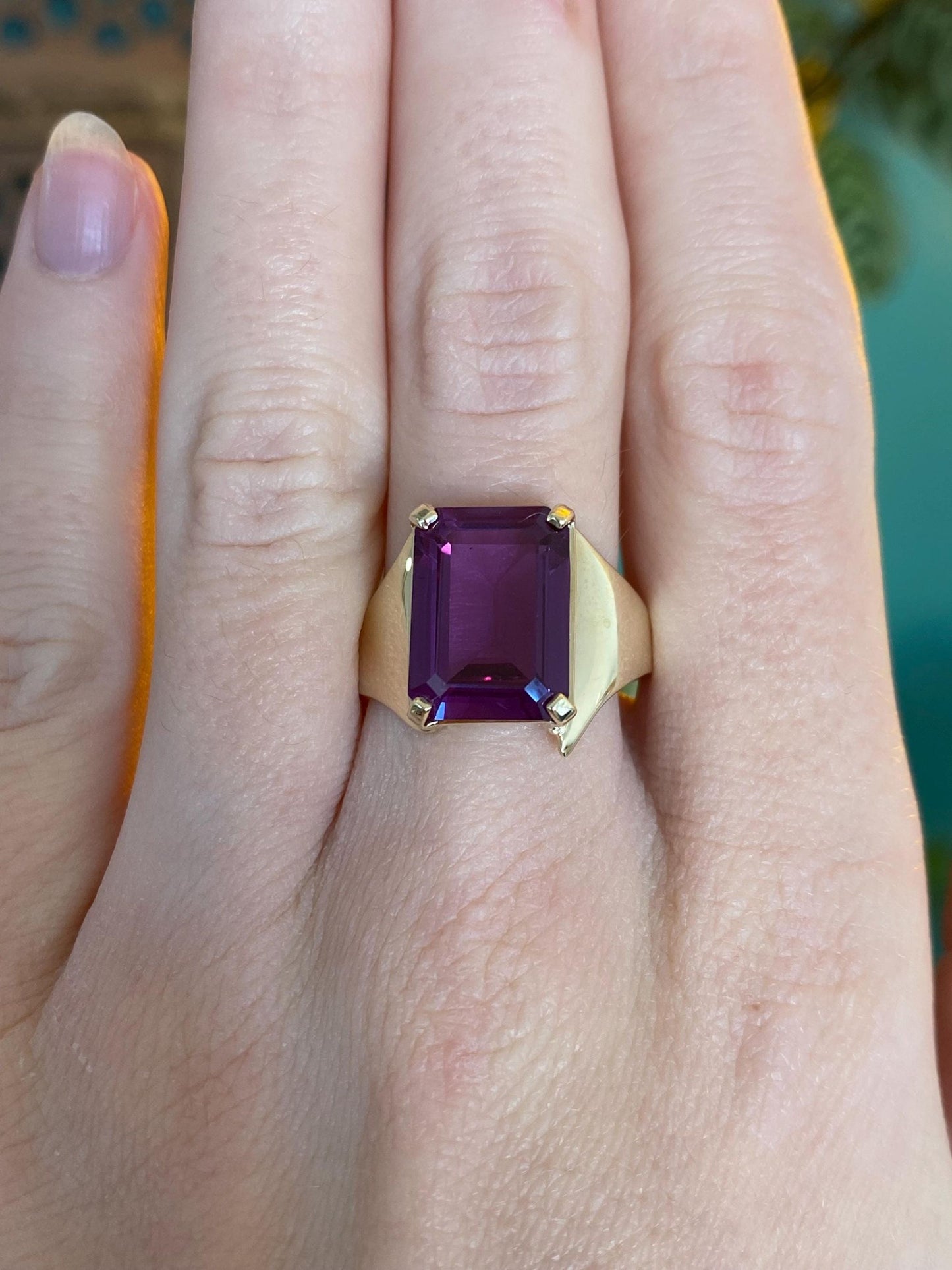 Vintage Solid 10k Yellow Gold Purple Sapphire Ring - Size 9.75