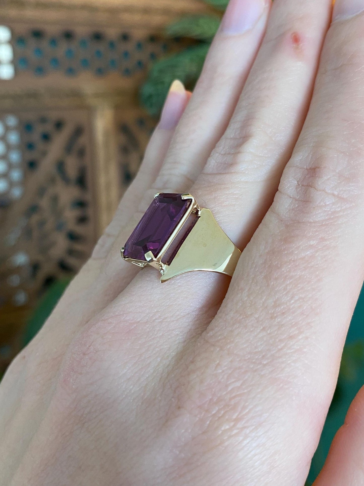 Vintage Solid 10k Yellow Gold Purple Sapphire Ring - Size 9.75