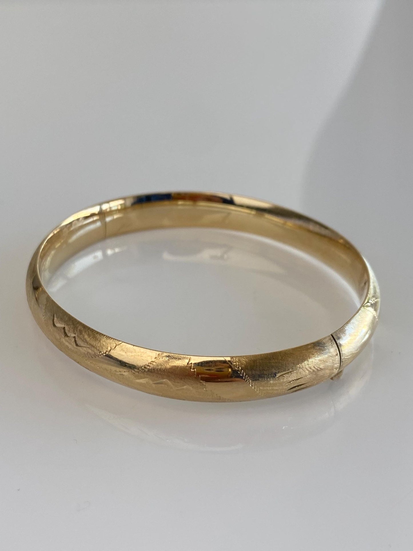 Vintage 14k Yellow Gold Engraved Bangle Bracelet