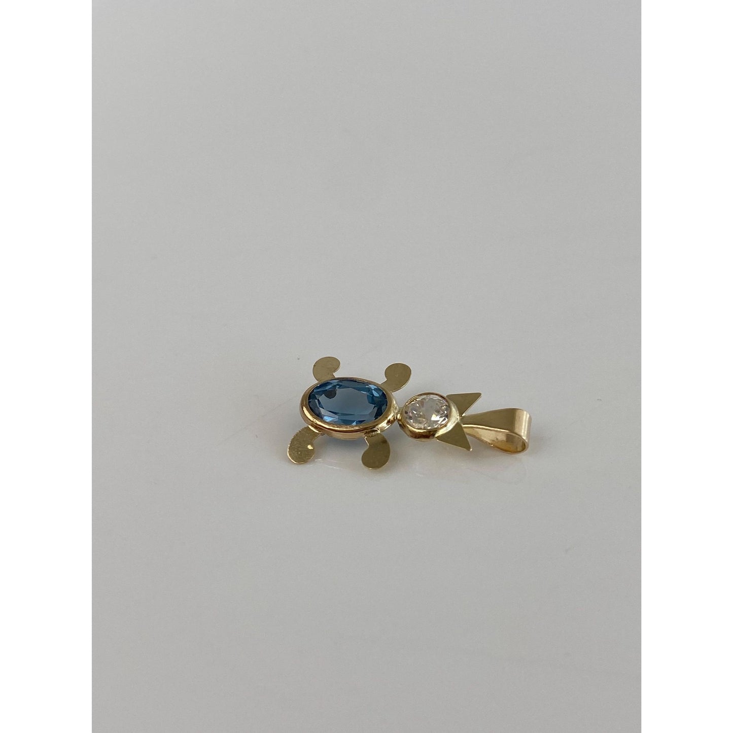 Vintage Solid 14k Yellow Gold Topaz Clear Cubic Zirconia Cat Child Charm