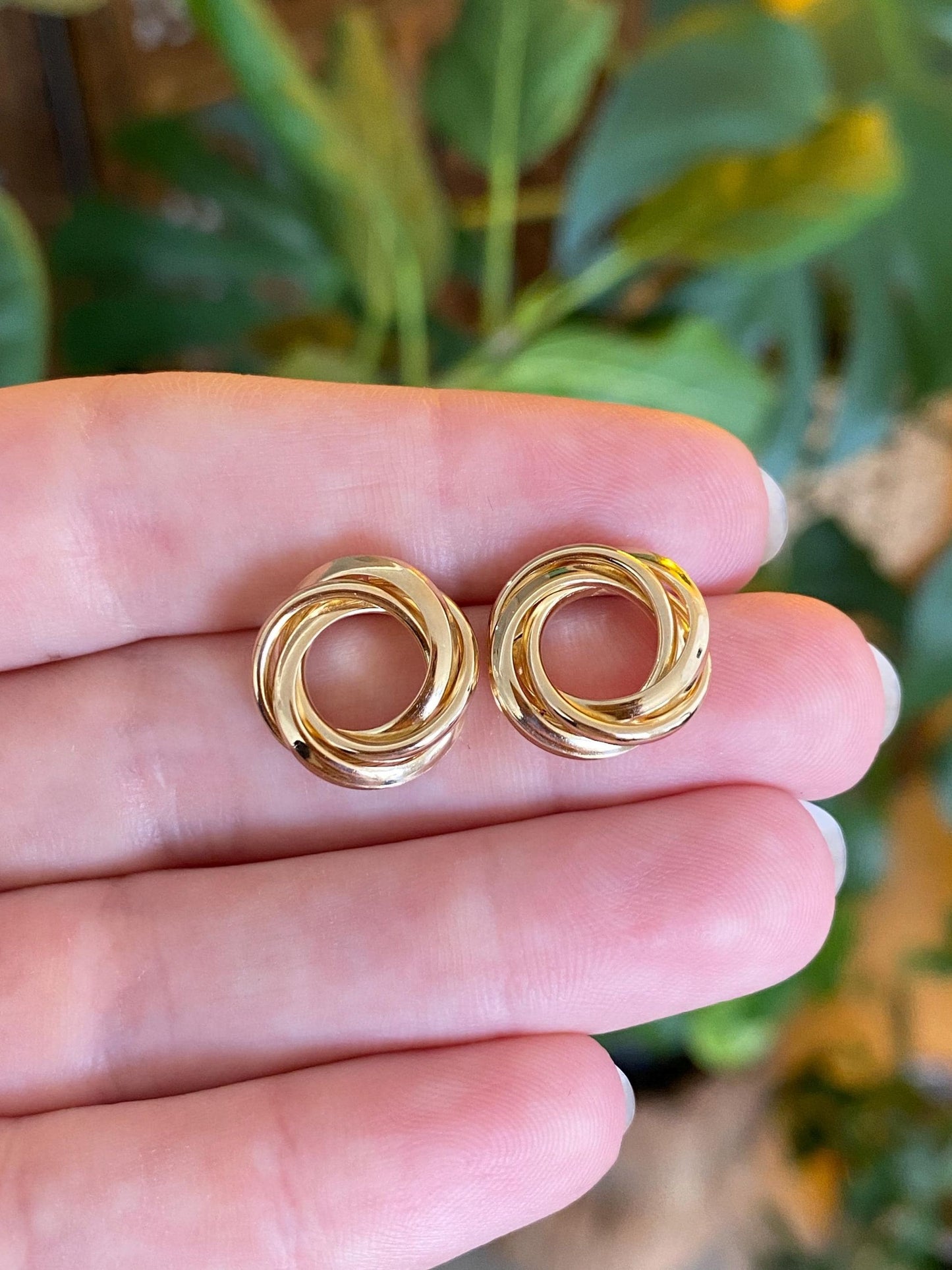 Vintage 14k Yellow Gold Knot Stud Earrings