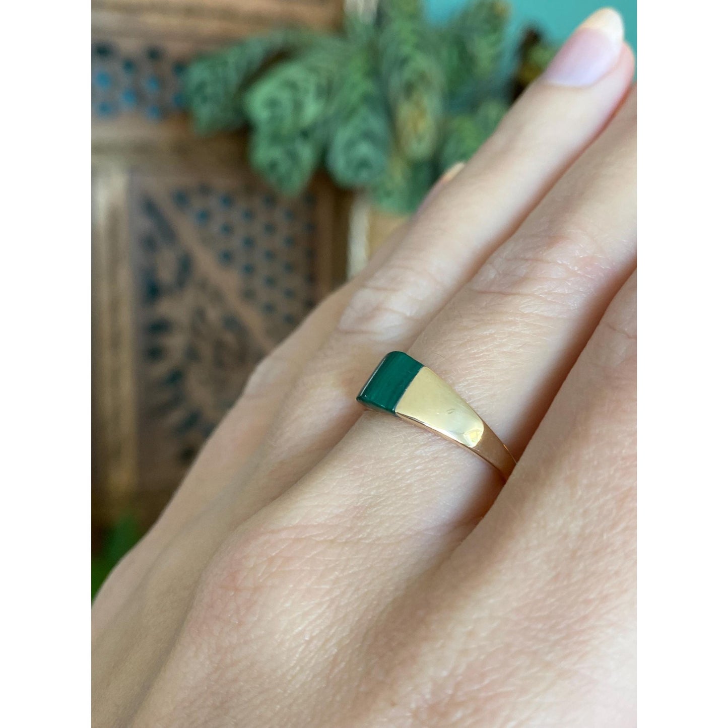 Vintage Solid 14k Yellow Gold Malachite Ring - Size 5.75