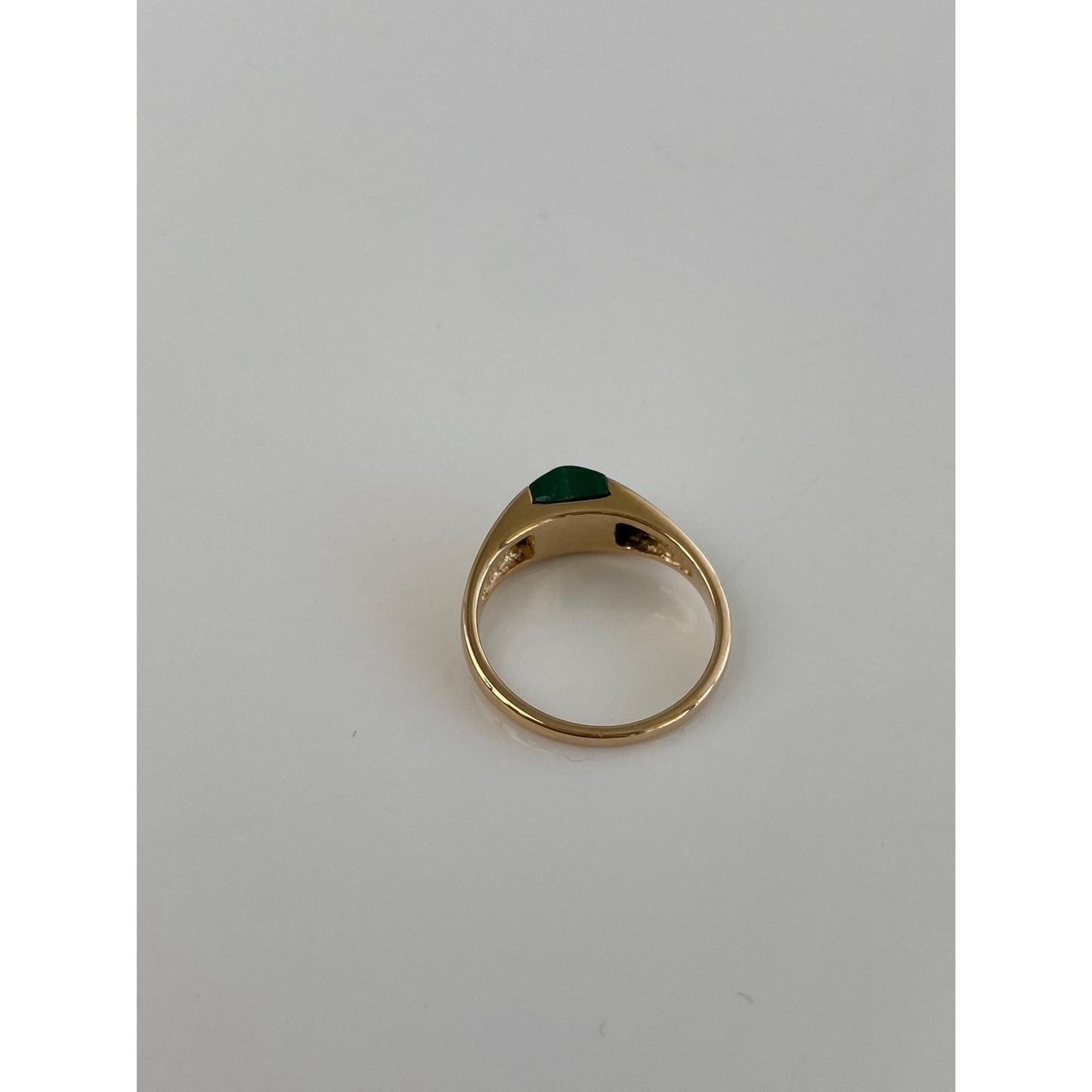 Vintage Solid 14k Yellow Gold Malachite Ring - Size 5.75