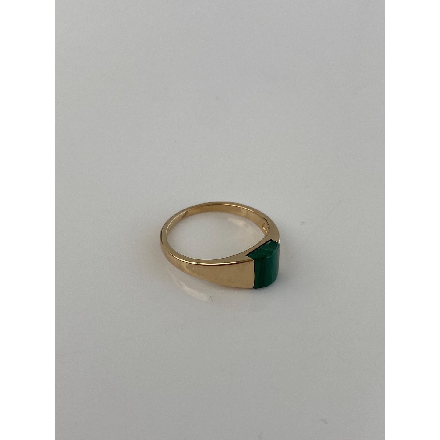 Vintage Solid 14k Yellow Gold Malachite Ring - Size 5.75