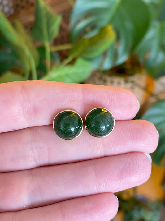 Vintage Solid 14k Yellow Gold Nephrite Stud Earrings