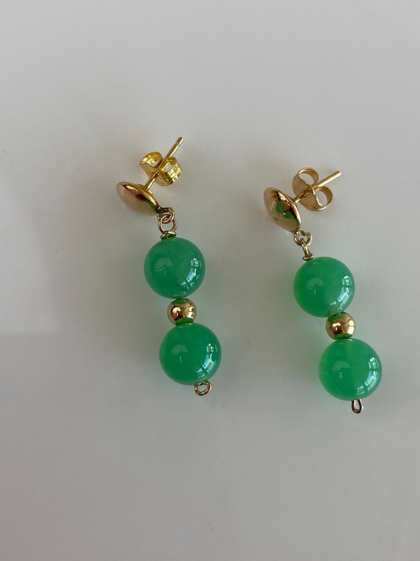 Vintage Solid 14k Yellow Gold Jade Bead Dangle Stud Earrings