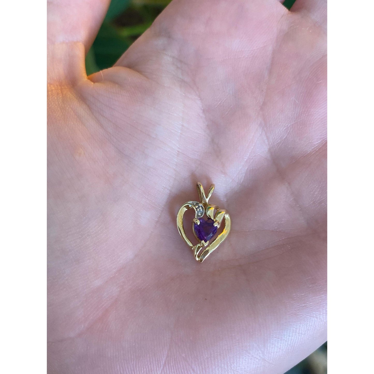 Vintage Solid 10k Yellow Gold Amethyst Clear Sapphire Heart Charm