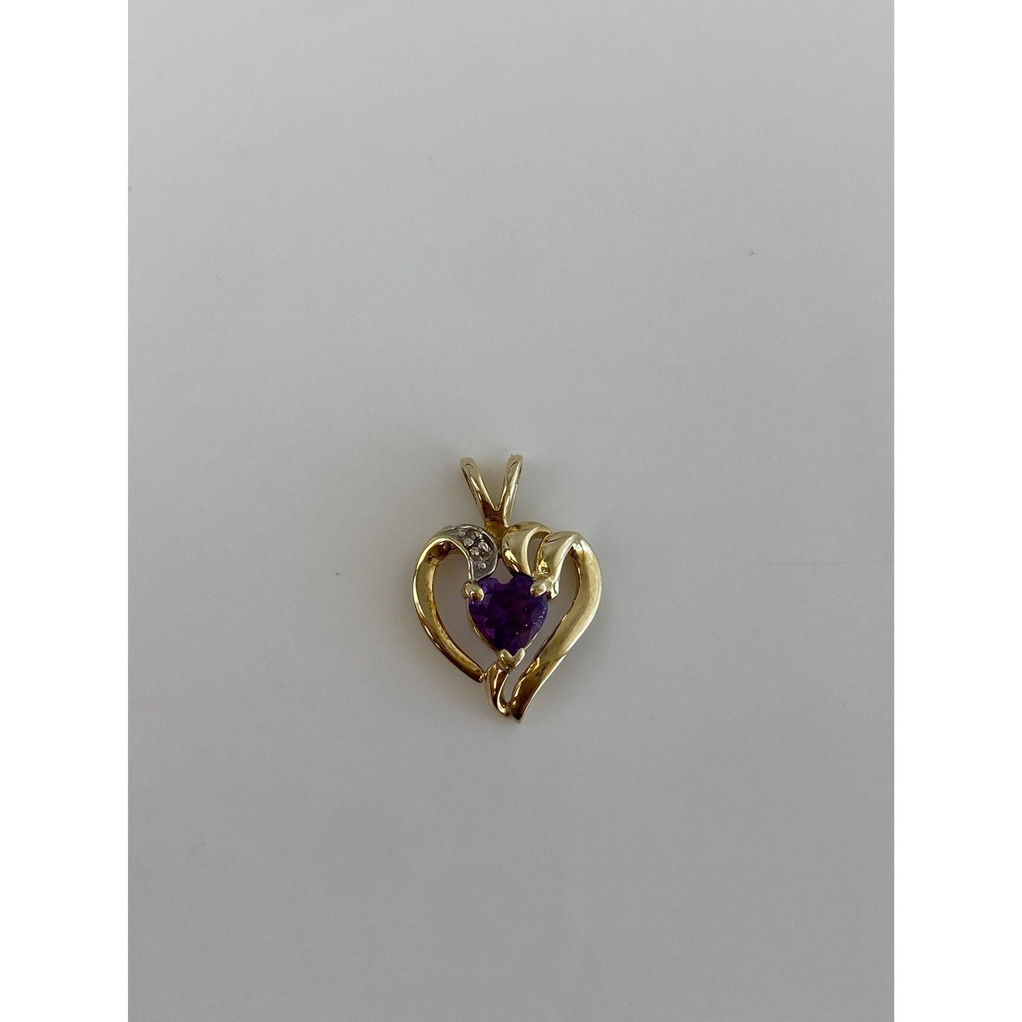 Vintage Solid 10k Yellow Gold Amethyst Clear Sapphire Heart Charm