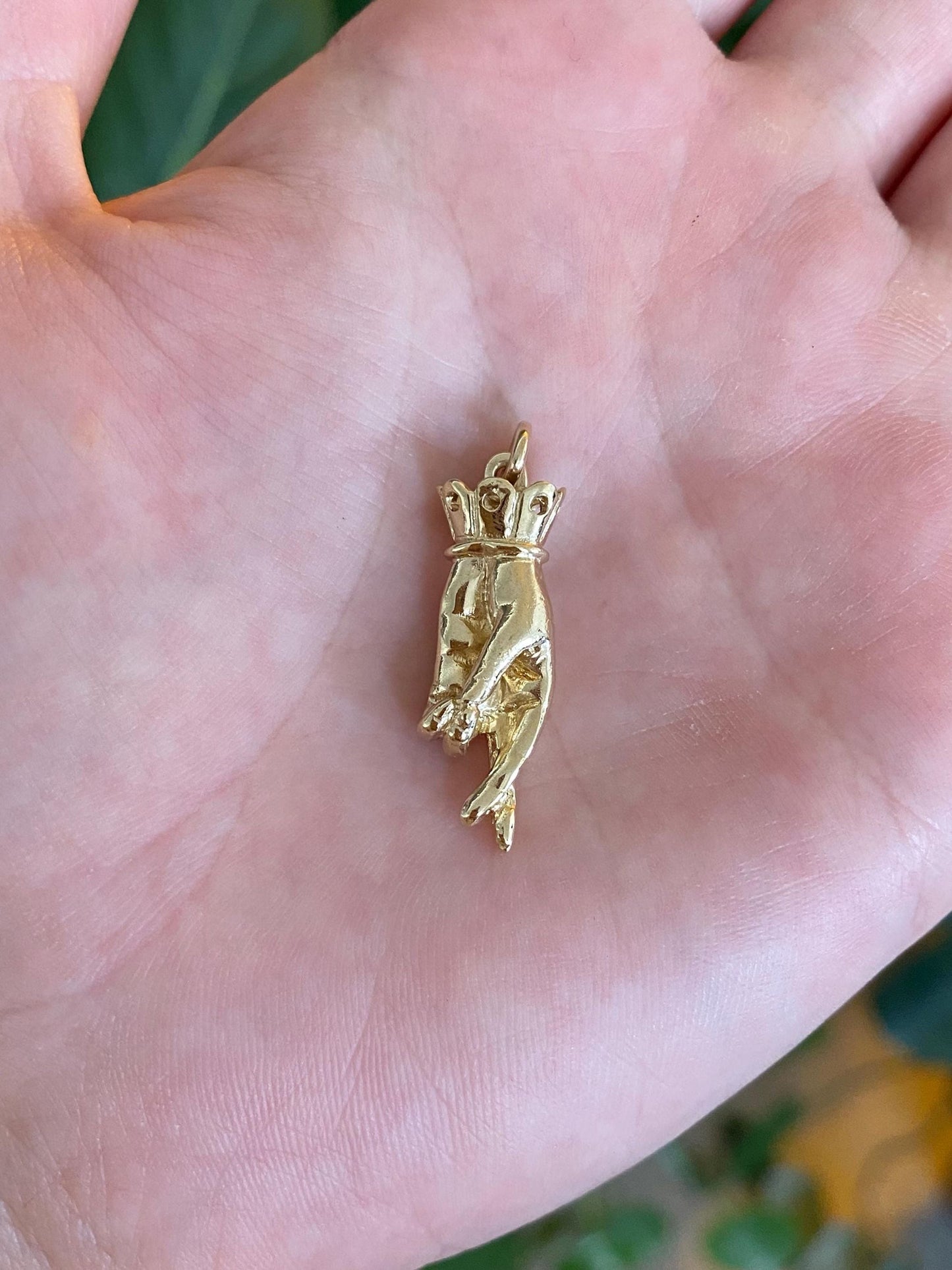 Vintage Solid 14k Yellow Gold Fingers Crossed Hand Charm