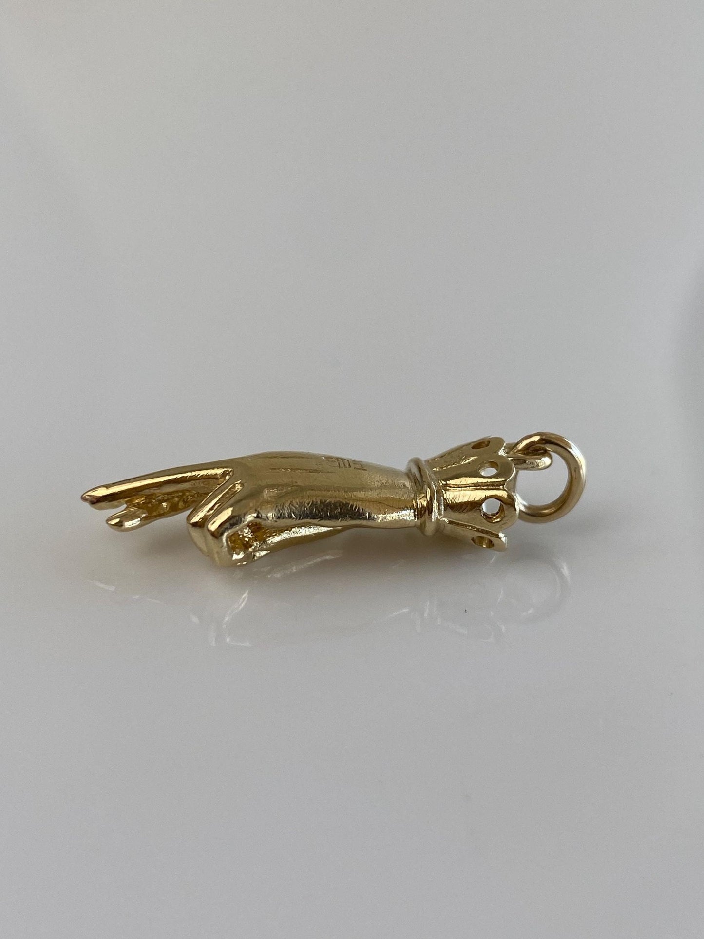 Vintage Solid 14k Yellow Gold Fingers Crossed Hand Charm