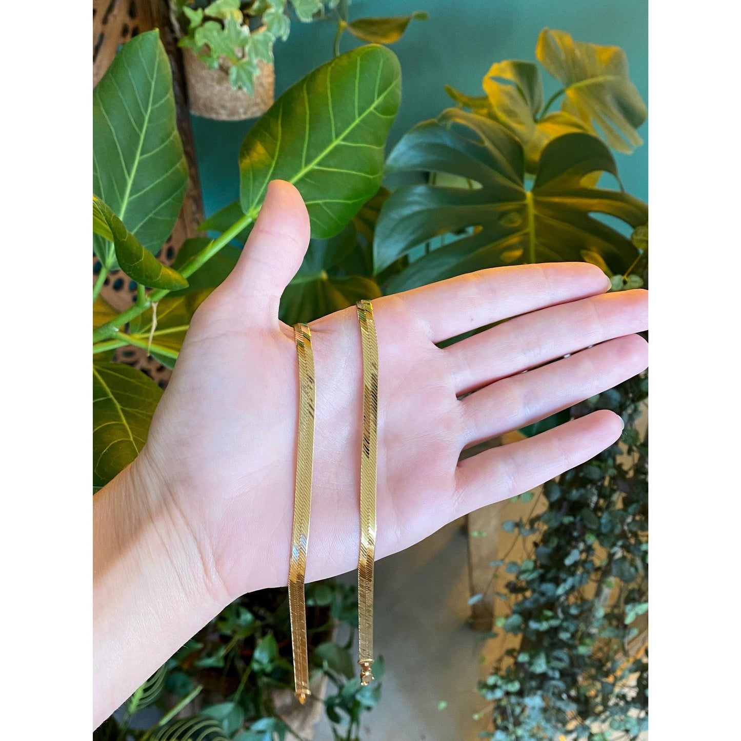 Vintage Solid 14k Yellow Gold Herringbone Chain Necklace - 24 inches