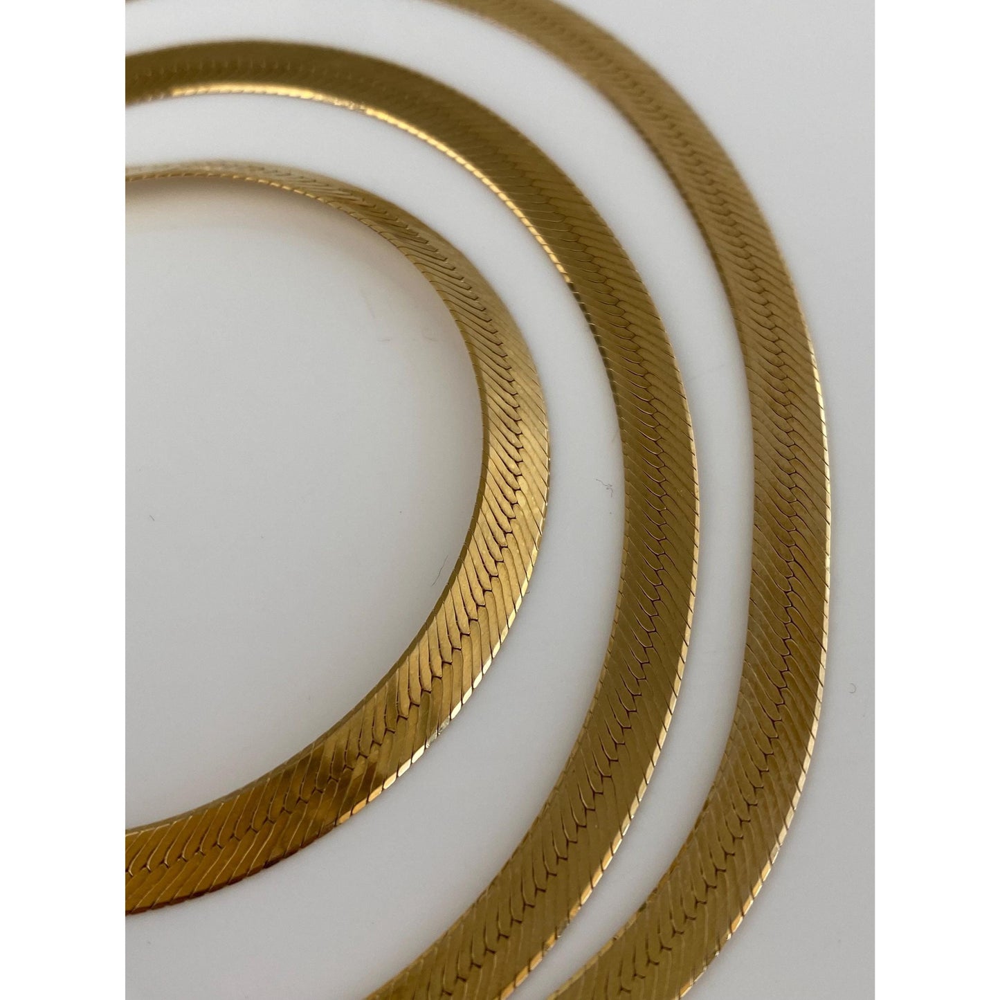 Vintage Solid 14k Yellow Gold Herringbone Chain Necklace - 24 inches