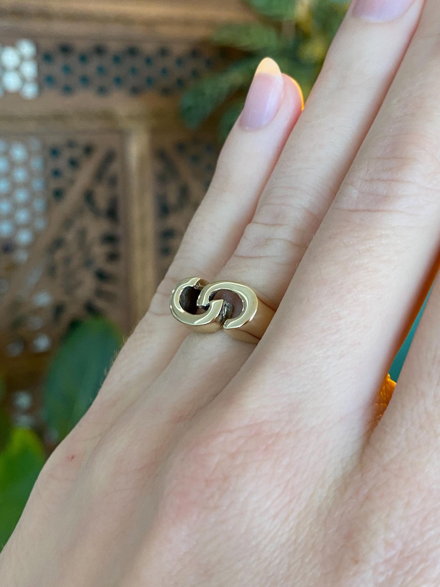 Vintage Solid 14k Yellow Gold C Link Ring - Size 4.25