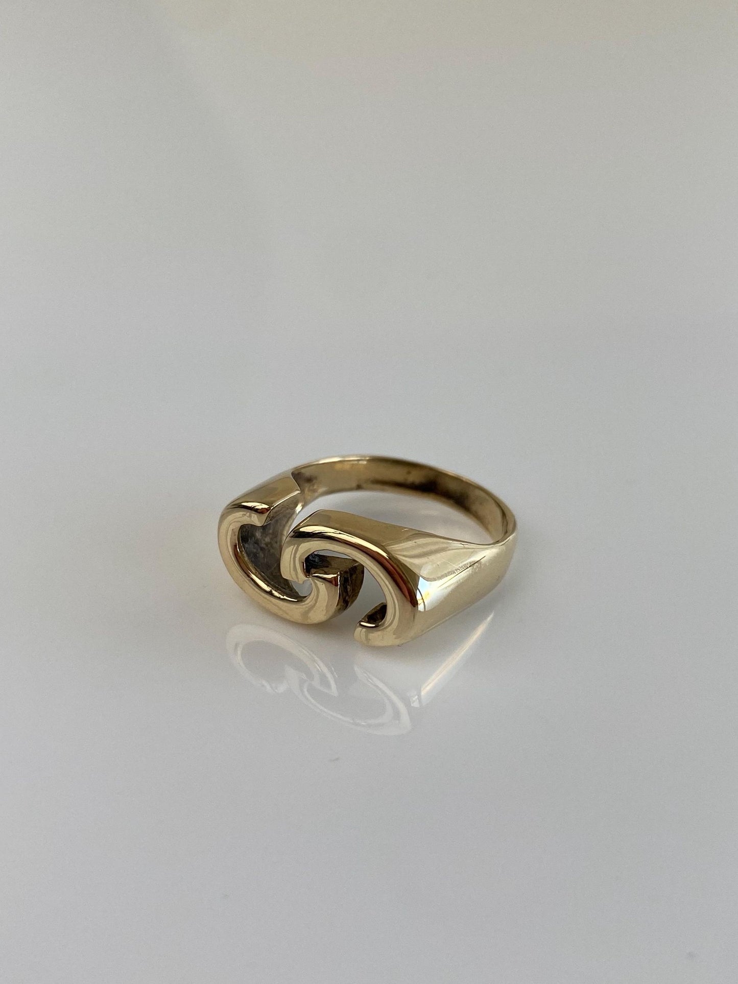 Vintage Solid 14k Yellow Gold C Link Ring - Size 4.25