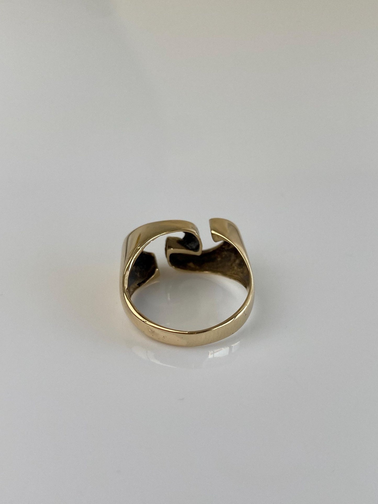 Vintage Solid 14k Yellow Gold C Link Ring - Size 4.25
