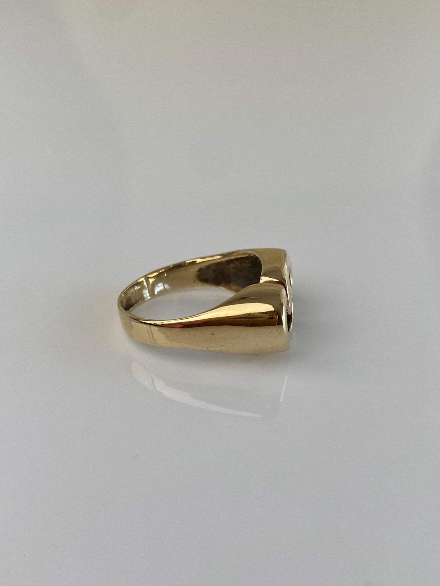 Vintage Solid 14k Yellow Gold C Link Ring - Size 4.25