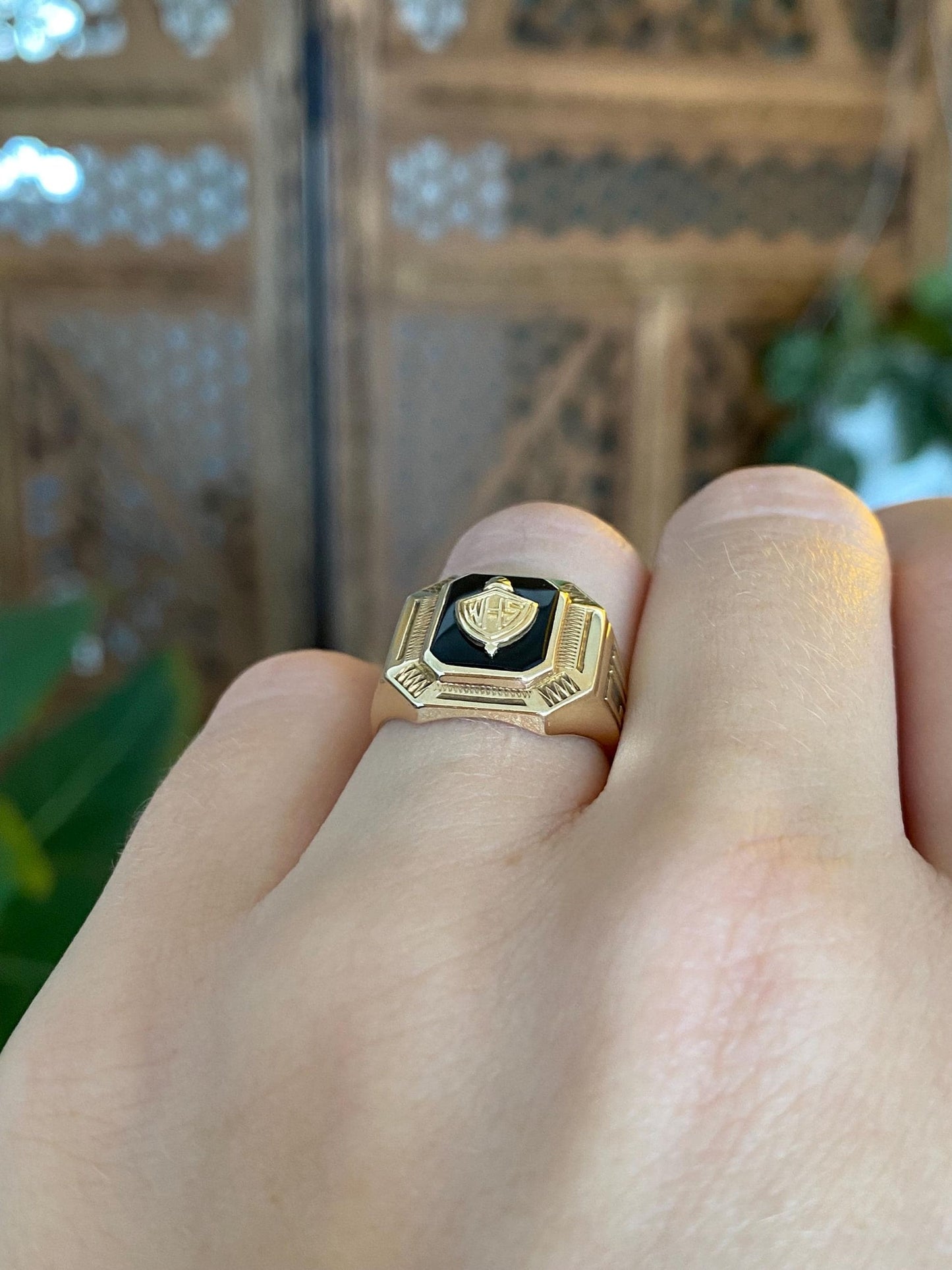 Vintage Solid 10k Yellow Gold Black Onyx WHS 1954 Class Ring - Size 5.25