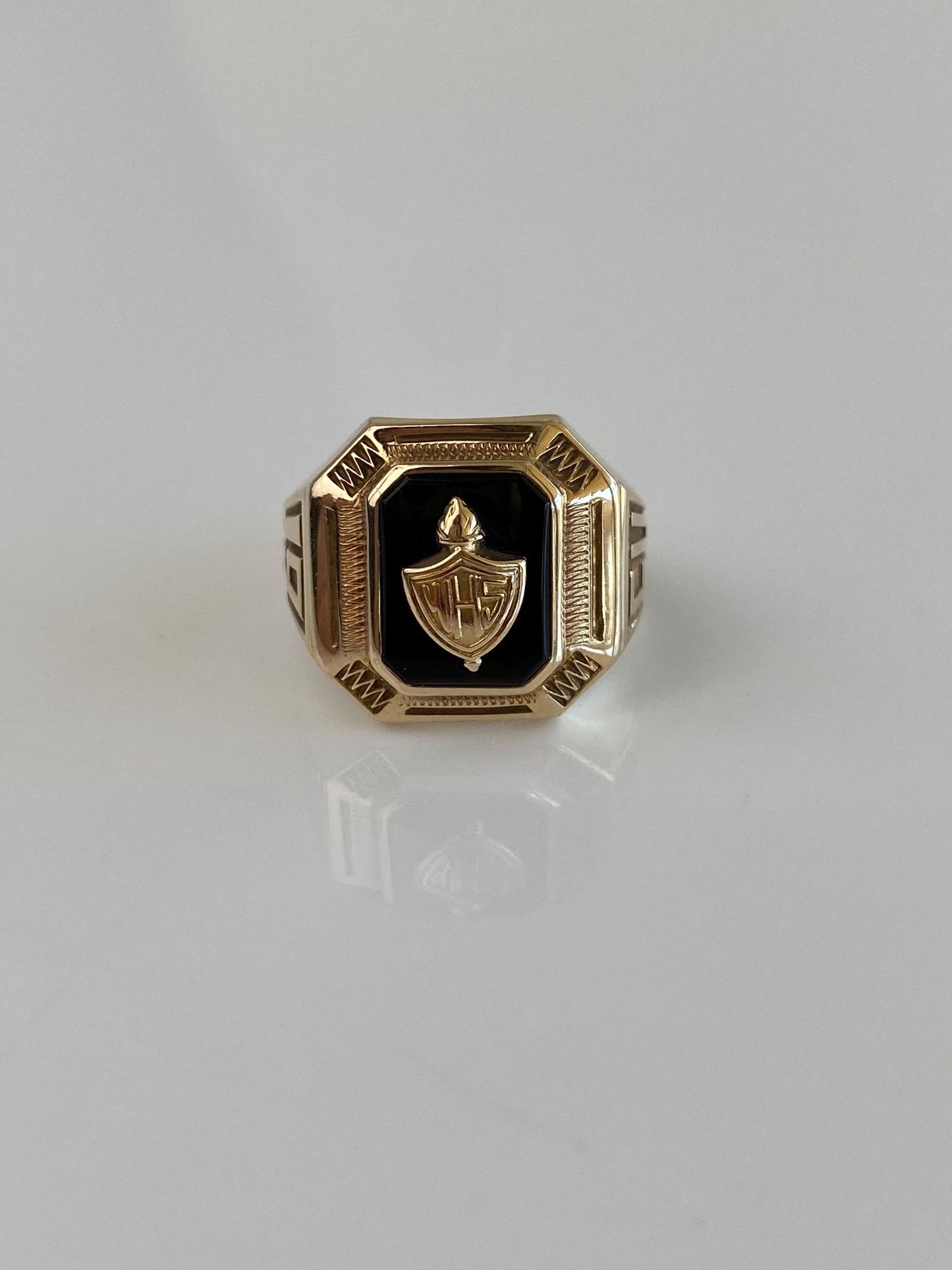 Vintage Solid 10k Yellow Gold Black Onyx WHS 1954 Class Ring - Size 5.25