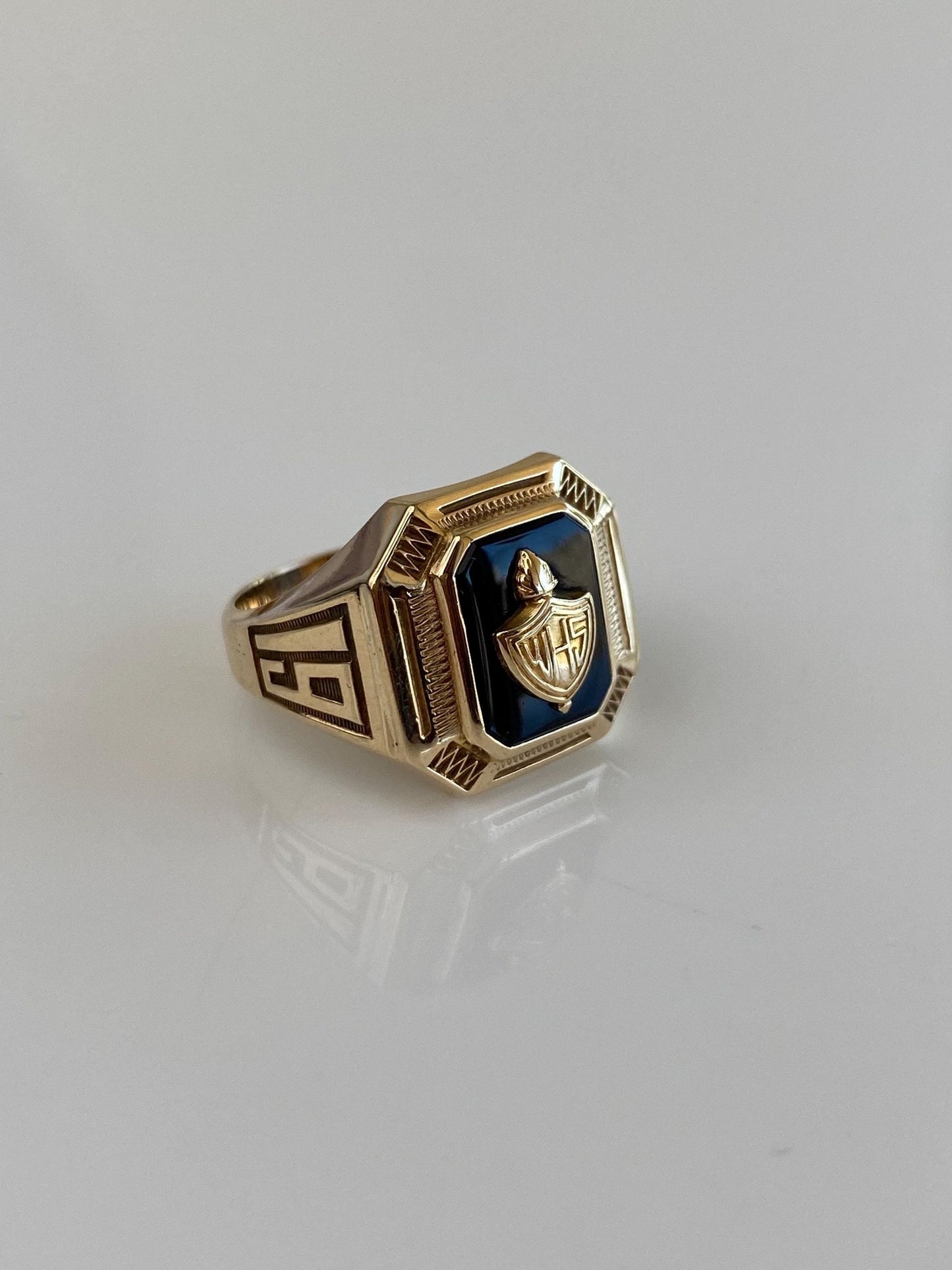 Vintage Solid 10k Yellow Gold Black Onyx WHS 1954 Class Ring - Size 5.25