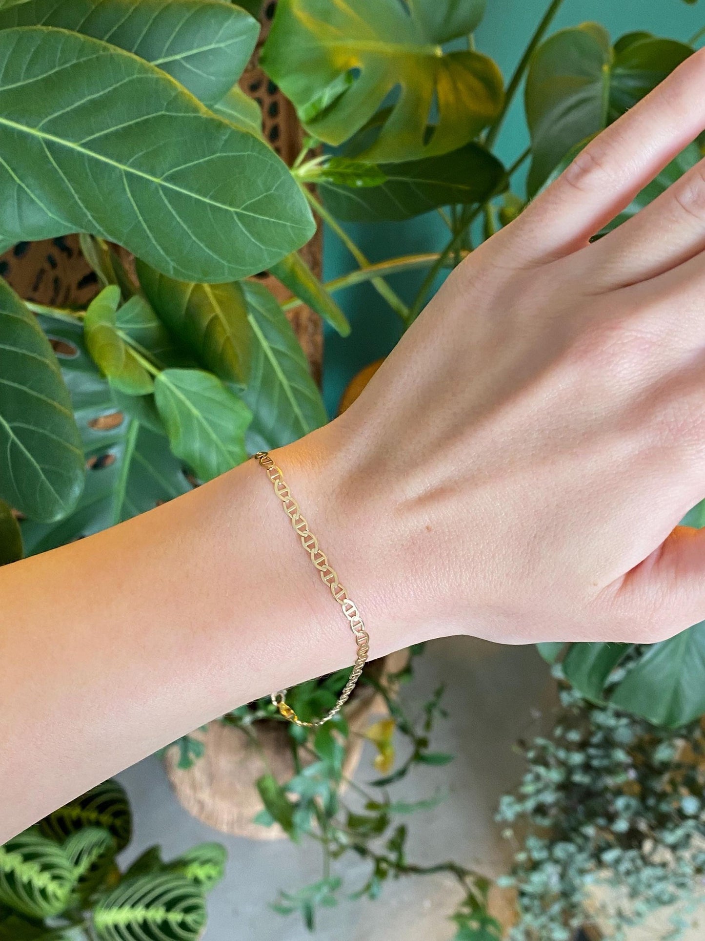 Vintage Solid 10k Yellow Gold Mariner Link Bracelet - 9.25 inches