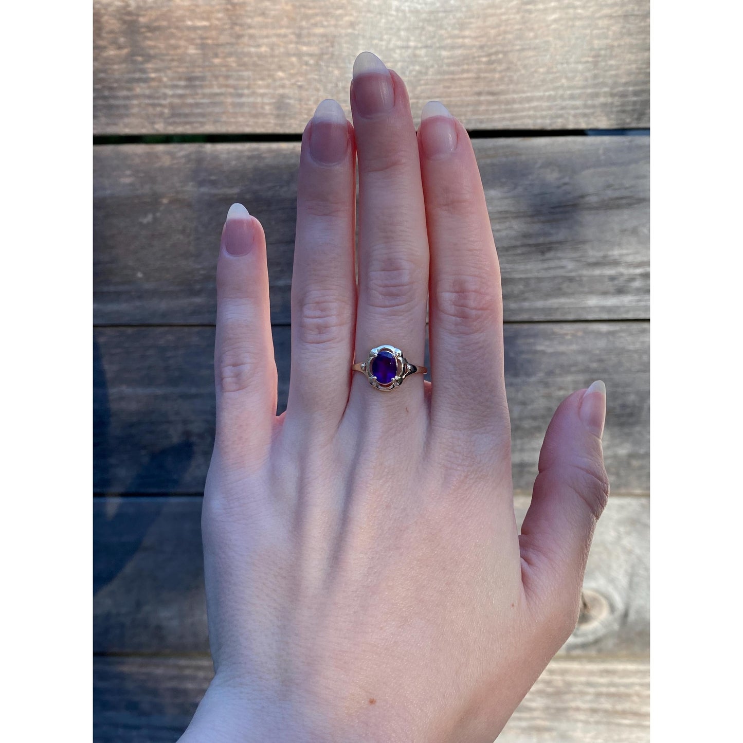 Vintage Solid 14k Yellow Gold Amethyst Ring - Size 6.5